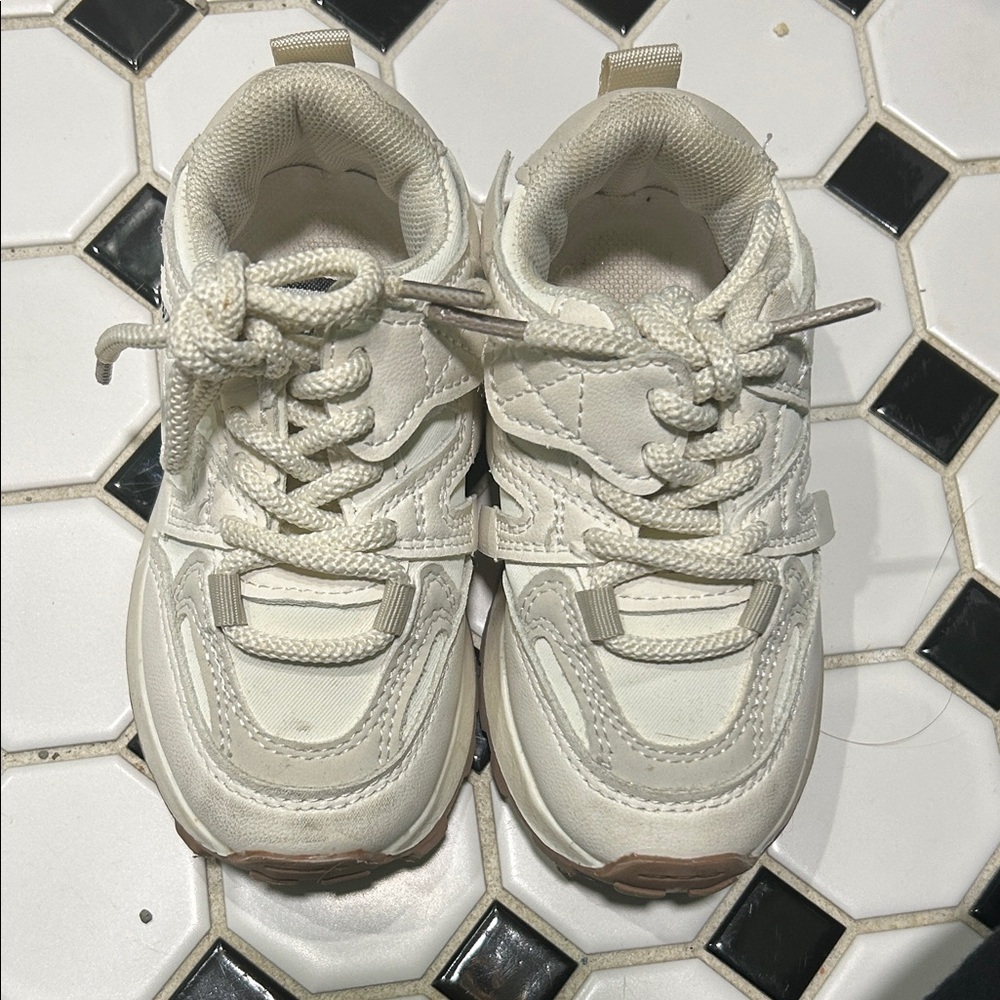 Kids Cream Sneakers